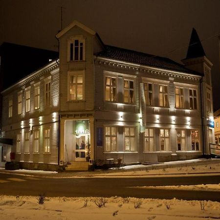 Hotel Olav Digre 1016 à Sarpsborg Extérieur photo