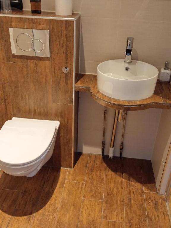 Hotel Olav Digre 1016 à Sarpsborg Extérieur photo